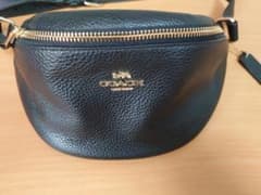 COACH ボディバックのサムネイル