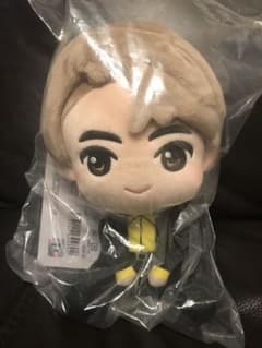 TINYTAN BUTTER 이치 반 쿠지 bts JIN 봉제 인형