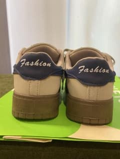 Onitsuka Tiger スニーカーのサムネイル