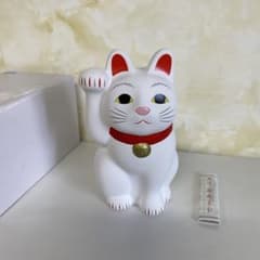 豪徳寺 招き猫 5号 おみくじ付き - メルカリ
