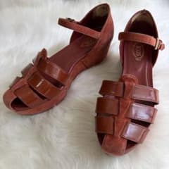 トッズ TOD'S ウェッジ サンダル ブラウン サイズ36.5 TOD'S サンダル ウェッジソール ブラウン 36 23.0cm トッズ - メルカリ