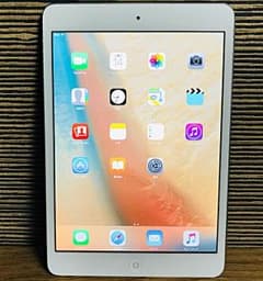 iPad mini Wi-Fiモデル 32GB ホワイトのサムネイル