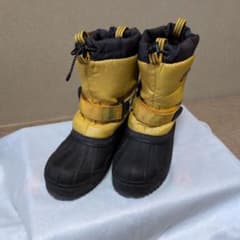 お値下げ❗montbell ブーツ サイズ 21cm 黒と黄色のサムネイル