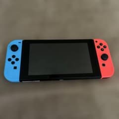Nintendo Switch 本体 青と赤のサムネイル