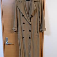 ZARAロングトレンチコートのサムネイル