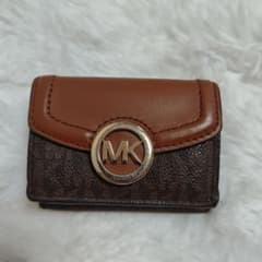✨️即発送✨️MICHAEL KORS 三つ折り財布 ブラウンのサムネイル