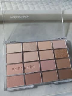 2026年6月5日商品到着WEKEMAKE ソフトブラーリングアイパレット05のサムネイル