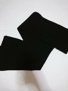 黒 マフラーのサムネイル