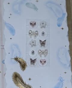 耳つぼジュエリー（10粒）のサムネイル