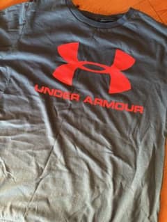 UNDER ARMOUR キッズ Tシャツ グレー　150cmのサムネイル