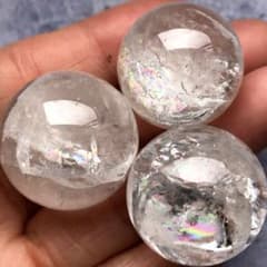 M1846☆水晶丸玉86mm921g☆アイリスクォーツ☆天然石☆N51002 大特価！虹入り！3個セット】天然石 アイリスクォーツ 水晶 丸玉86