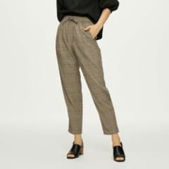 試着のみ GU テーパードアンクルパンツのサムネイル