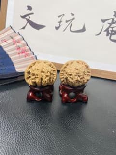 No.341 遊ぶクルミ文玩核桃 精配球形狮子头龟鹤延年核桃 - メルカリ