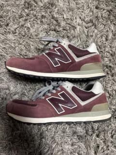 New Balance バーガンディ スニーカーのサムネイル