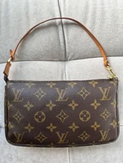 LOUIS VUITTON 
ルイ・ヴィトン
ポシェット・アクセソワールのサムネイル