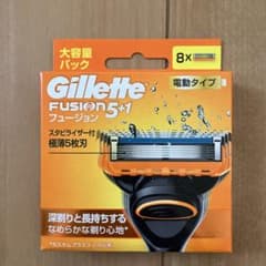 Gillette Fusion5+1 電動シェーバー　替え刃８個入