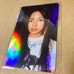 NewJeans/MINJI「✪ホログラム入りトレカ.」Weverse限定特典✪ NewJeans/MINJI「✪ホログラム入りトレカ.」Weverse限定特典✪ - メルカリ