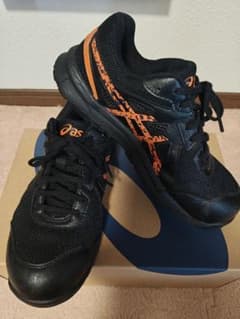 アシックス ウィンジョブ安全靴CP106 ブラックXオレンジポップ