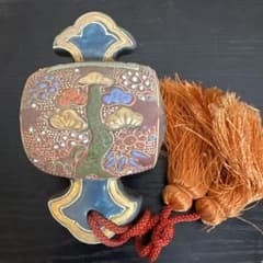 九谷焼 置物 根付風 小物 飾り 紐付き 在銘あり 和骨董 陶器 古美術