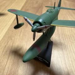 AICHI D3A1 TYPE99 VAL 航空機模型のサムネイル