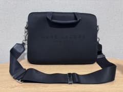 【値段交渉可】MARC JACOBS ブラック ノートPCケースのサムネイル