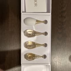 値下げしましたDior 香水サンプル 4本セットのサムネイル