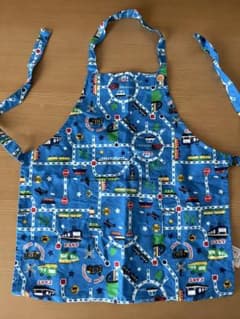 西松屋　エプロン、三角巾のサムネイル