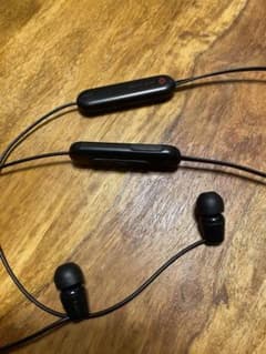 SONY WI-C100 Bluetoothイヤホンのサムネイル