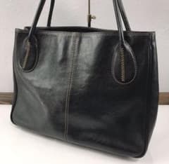 ISSEY MIYAKE イッセイミヤケ 本革 レザー ハンドバッグのサムネイル