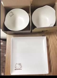 【新品】キティちゃん ローソン 小鉢のサムネイル