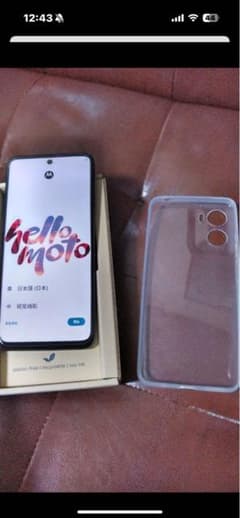 Motorola moto g05本体 クリアケース付きのサムネイル