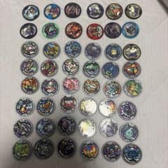 Yo-kai Watch Medal Set (48 random medals)