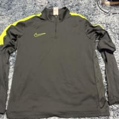 NIKEジャージのサムネイル