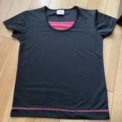 シンプルTシャツ　Sブラックピンク入りのサムネイル