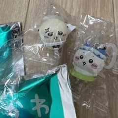 ちいかわ　映画　らっこ　ハチワレ　チャームのサムネイル
