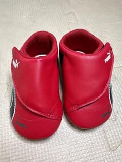 新品未使用　PUMA Ferrari ベビーシューズのサムネイル