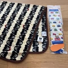 ミキハウス　ダブルビー　ブランケット（ひざ掛け）＆レッグウォーマーのサムネイル
