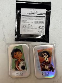 ランダム缶バッジ2個セット リメンバーミー ピクサー展のサムネイル