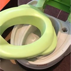 コンビベビーレーベル 洋式おまるでステップのサムネイル