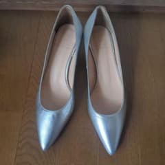 ★23区★セレクト★革靴★ローヒールパンプス★パンプス★結婚式★シャイニーヒールのサムネイル
