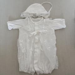 ベビードレス(帽子付き)50-60cm ホワイト 西松屋のサムネイル