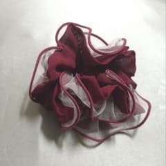 ボリュームシュシュ ボルドーのサムネイル