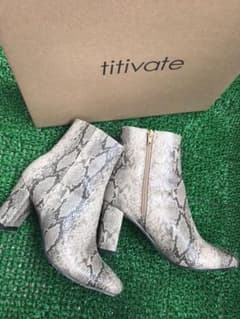 titivate チャンキーヒールショートブーツ パイソンのサムネイル