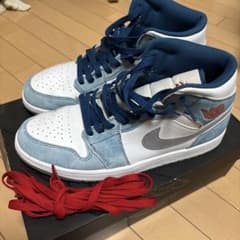 NIKE AJ1 mid SE ホワイト/ハイパー ロイヤル-レッドのサムネイル