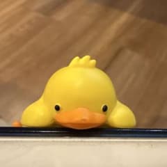 アヒル型フィギュアのサムネイル
