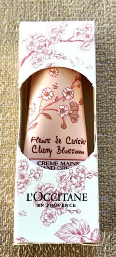 L'OCCITANE チェリーブロッサム ハンドクリーム