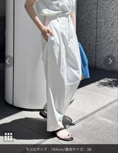 【未使用】12 closet ストレッチシワになりにくいドライ素材のタックパンツ 未使用】12 closet ストレッチシワになりにくいドライ素材のタック