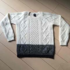 GAP セーター 限定品のサムネイル