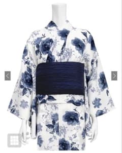 白地 紺色花柄 浴衣 帯セットのサムネイル