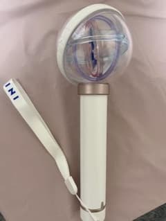INI OFFICIAL LIGHTSTICKトレカ付きのサムネイル